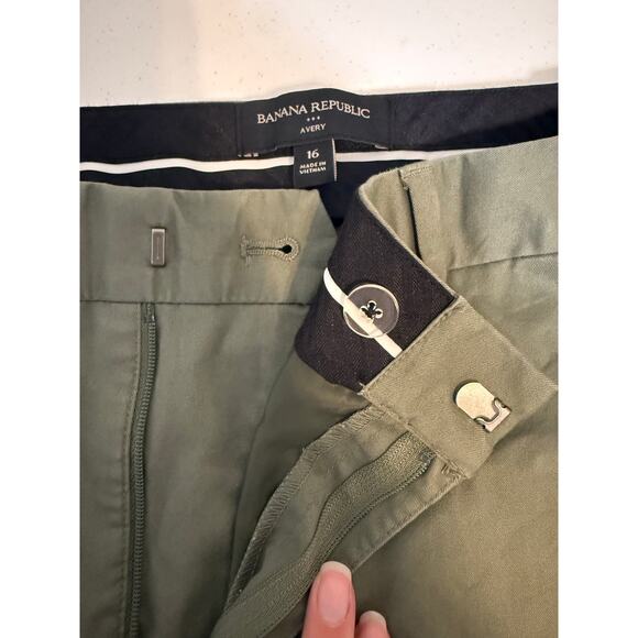 Banana Republic Women's Pants Avery Casual Green Straight Leg Size: 16 - Picture 4 of 8